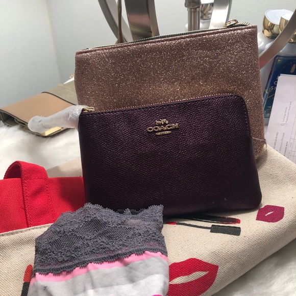 Authentic Coach Wristlet - Picture 5 of 5